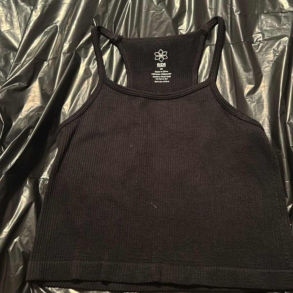 Black cropped halter tank top